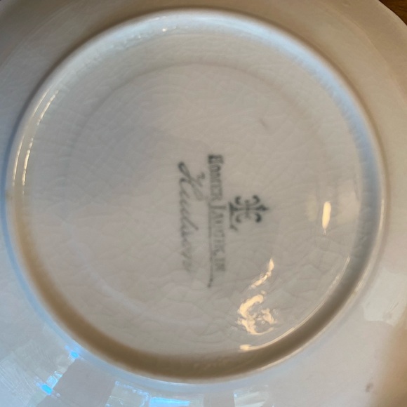 Antique Homer Laughlin Hudson teacup and saucer. - Picture 6 of 8